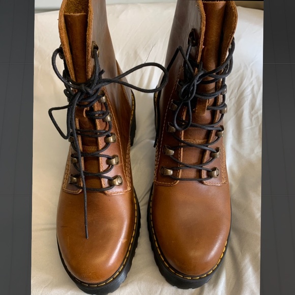 dr martens leona brown